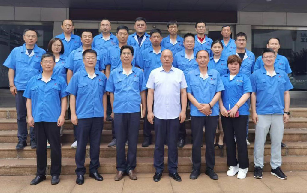 九游会最新下载安装：天顺长城SP120-1摊铺机产品性能如何